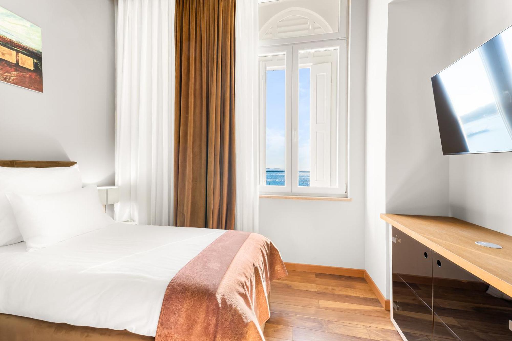 Hotel Dua Residence بوريتش المظهر الخارجي الصورة